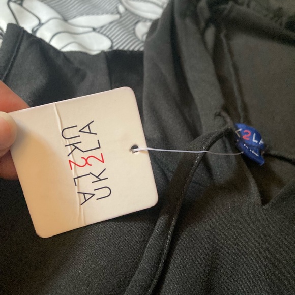 Black and white hoodie dress - Picture 7 of 9